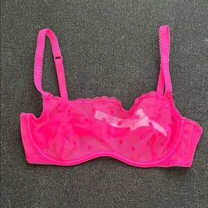 VS Pink Sheer Heart Pattern Bra